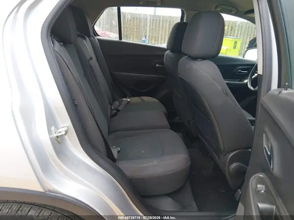 KL7CJKSB0HB244801 2017 CHEVROLET TRAX - Image 8