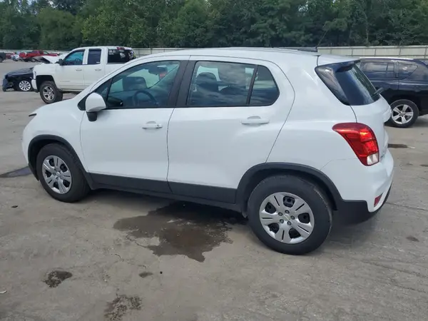 KL7CJKSB0HB246337 2017 CHEVROLET TRAX - Image 2