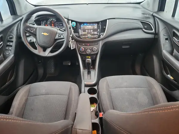 KL7CJKSB0LB032537 2020 CHEVROLET TRAX - Image 8