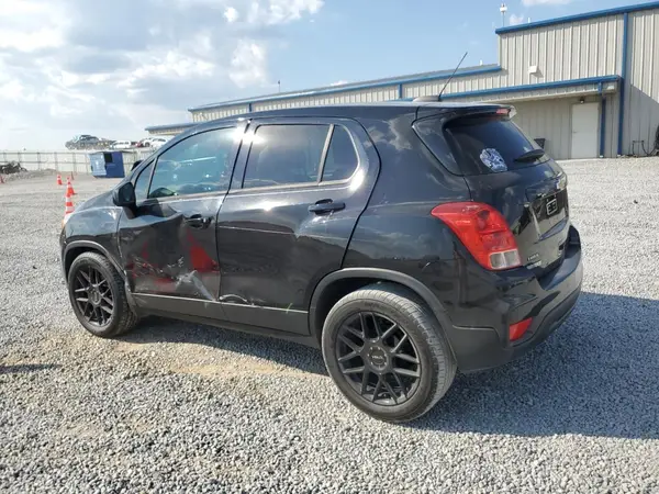KL7CJKSB0LB042792 2020 CHEVROLET TRAX - Image 2