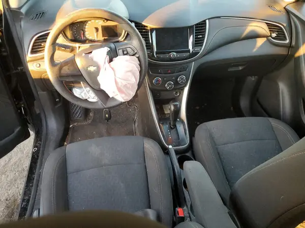 KL7CJKSB0LB043151 2020 CHEVROLET TRAX - Image 8