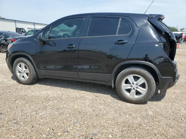 KL7CJKSB0LB043621 2020 CHEVROLET TRAX - Image 2