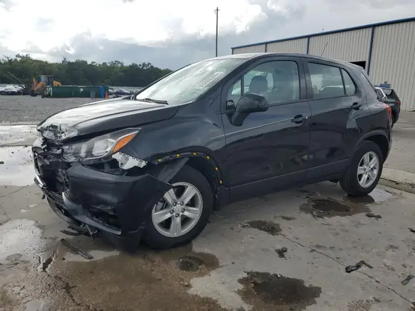 KL7CJKSB0LB052447 2020 CHEVROLET TRAX - Image 1