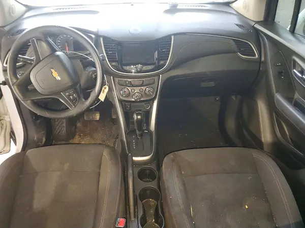 KL7CJKSB0LB056000 2020 CHEVROLET TRAX - Image 8