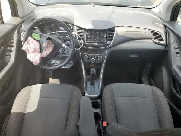 KL7CJKSB0LB058877 2020 CHEVROLET TRAX - Image 8