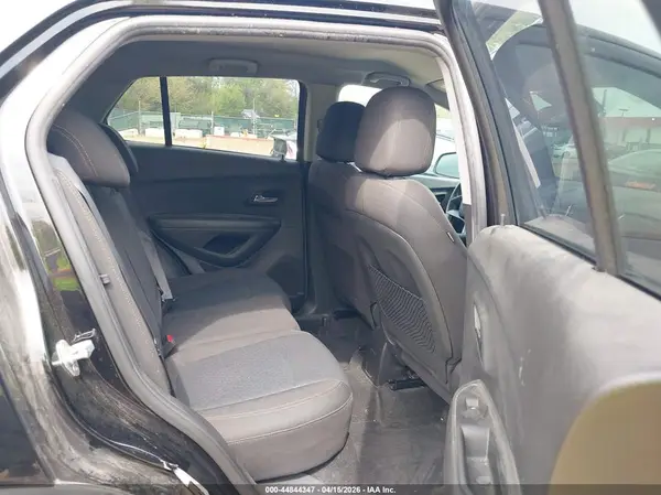 KL7CJKSB0LB067112 2020 CHEVROLET TRAX - Image 8