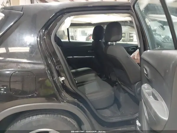 KL7CJKSB0LB070477 2020 CHEVROLET TRAX - Image 8