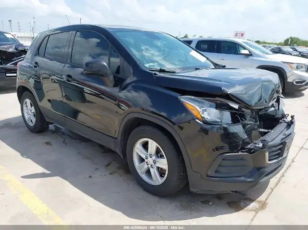 KL7CJKSB0LB073346 2020 CHEVROLET TRAX - Image 1