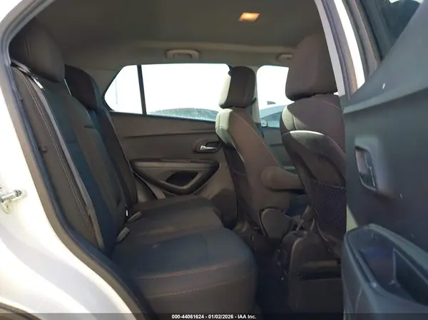 KL7CJKSB0LB083178 2020 CHEVROLET TRAX - Image 8