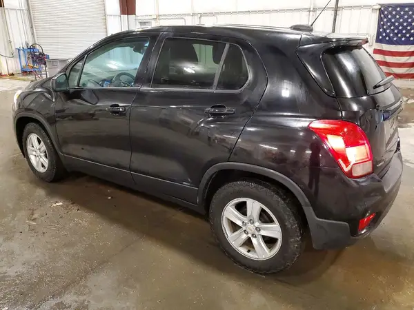 KL7CJKSB0LB086677 2020 CHEVROLET TRAX - Image 2