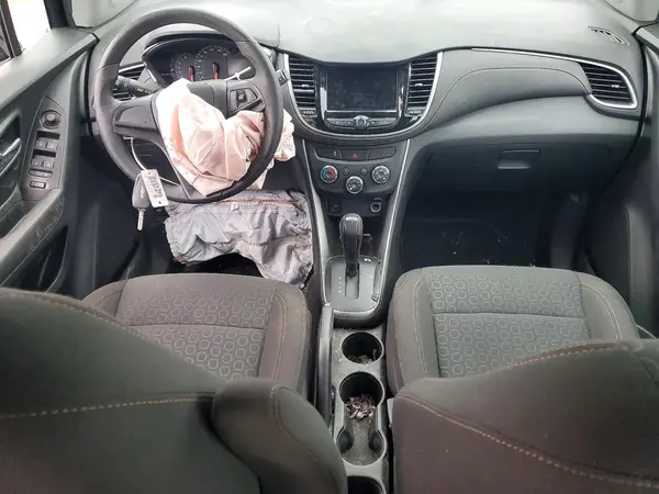 KL7CJKSB0LB316959 2020 CHEVROLET TRAX - Image 8