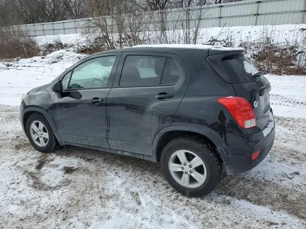 KL7CJKSB0LB318081 2020 CHEVROLET TRAX - Image 2