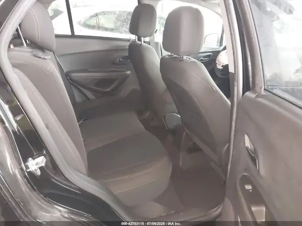 KL7CJKSB0LB319439 2020 CHEVROLET TRAX - Image 8