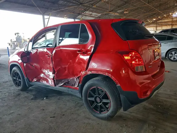 KL7CJKSB0LB339061 2020 CHEVROLET TRAX - Image 2