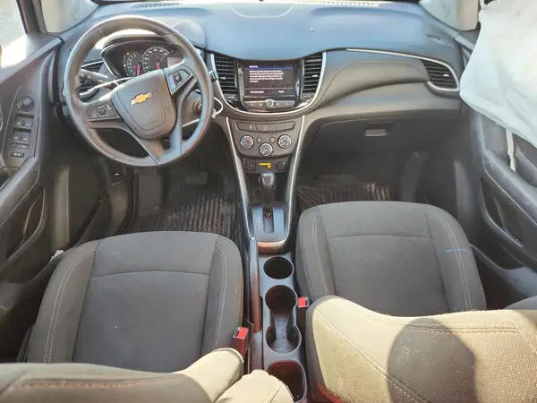 KL7CJKSB0LB340758 2020 CHEVROLET TRAX - Image 8