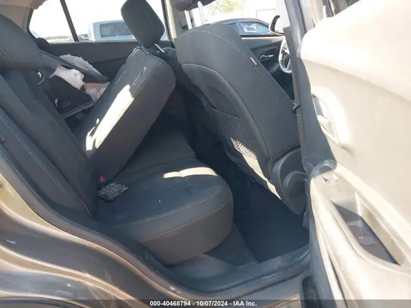 KL7CJKSB0LB340825 2020 CHEVROLET TRAX - Image 8