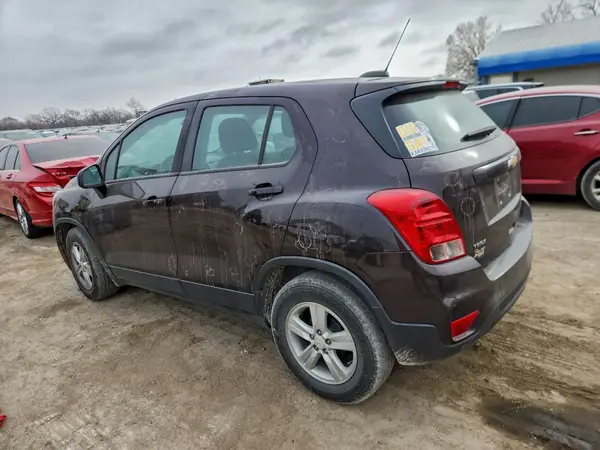 KL7CJKSB0LB352408 2020 CHEVROLET TRAX - Image 2
