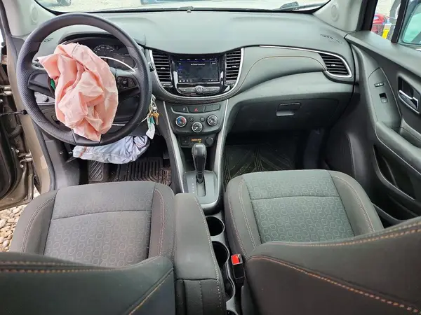 KL7CJKSB0LB353512 2020 CHEVROLET TRAX - Image 8