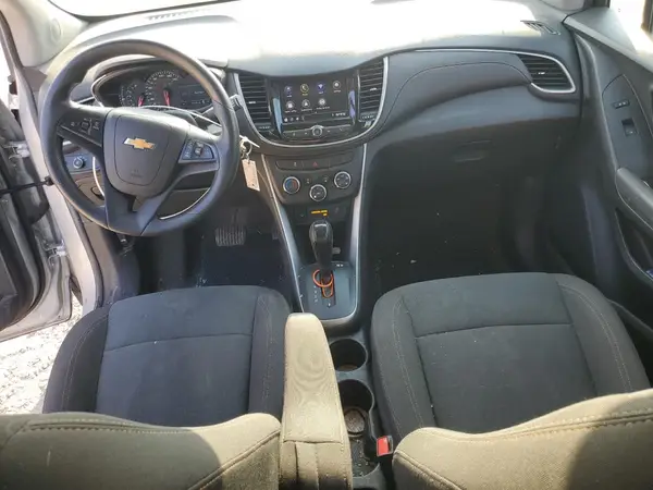 KL7CJKSB0MB302707 2021 CHEVROLET TRAX - Image 8