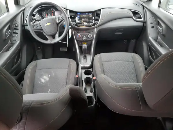 KL7CJKSB0MB303047 2021 CHEVROLET TRAX - Image 8