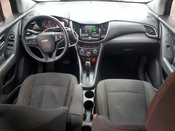 KL7CJKSB0MB319653 2021 CHEVROLET TRAX - Image 8