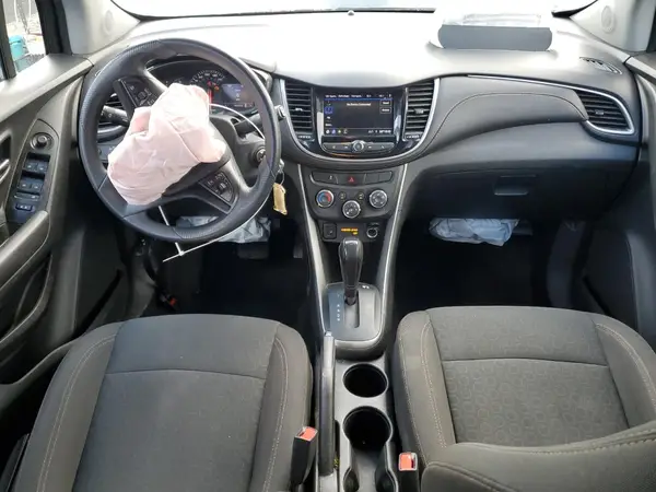 KL7CJKSB0MB326070 2021 CHEVROLET TRAX - Image 8