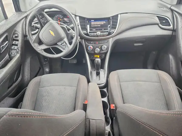 KL7CJKSB0MB331866 2021 CHEVROLET TRAX - Image 8
