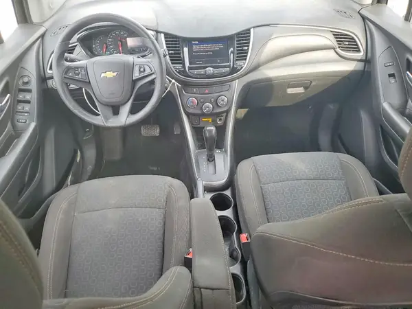 KL7CJKSB0MB335609 2021 CHEVROLET TRAX - Image 8