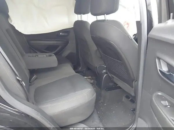 KL7CJKSB0MB336503 2021 CHEVROLET TRAX - Image 8