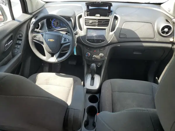 KL7CJKSB1GB611672 2016 CHEVROLET TRAX - Image 8