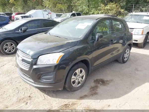 KL7CJKSB1GB711335 2016 CHEVROLET TRAX - Image 2