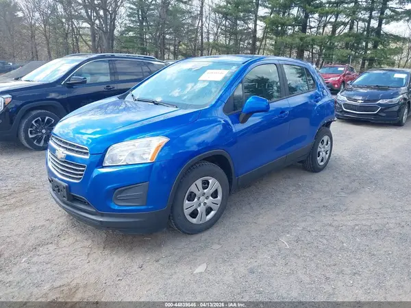 KL7CJKSB1GB725543 2016 CHEVROLET TRAX - Image 2