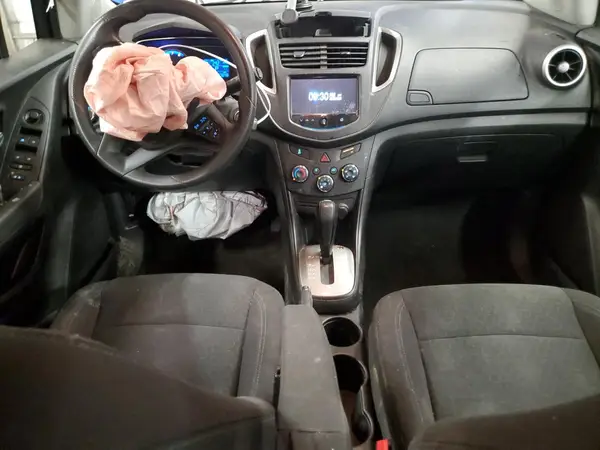 KL7CJKSB1GB739054 2016 CHEVROLET TRAX - Image 8