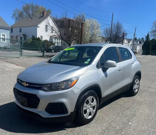 KL7CJKSB1HB057485 2017 CHEVROLET TRAX - Image 2