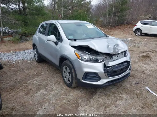 KL7CJKSB1HB133691 2017 CHEVROLET TRAX - Image 1