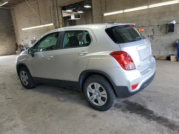 KL7CJKSB1HB207756 2017 CHEVROLET TRAX - Image 2