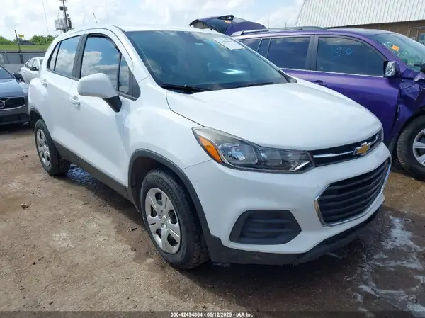 KL7CJKSB1HB237663 2017 CHEVROLET TRAX - Image 1