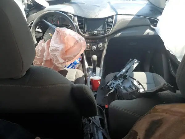KL7CJKSB1HB254785 2017 CHEVROLET TRAX - Image 8