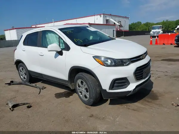 KL7CJKSB1HB260053 2017 CHEVROLET TRAX - Image 1