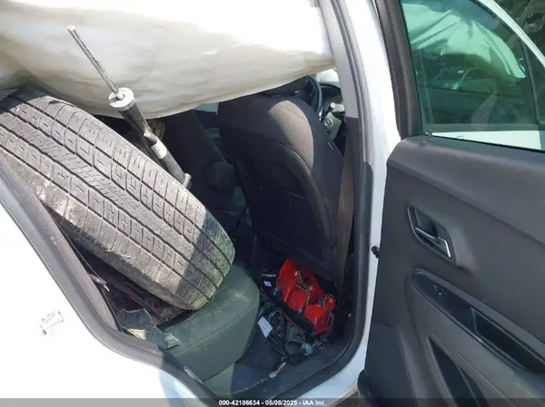 KL7CJKSB1HB260053 2017 CHEVROLET TRAX - Image 8