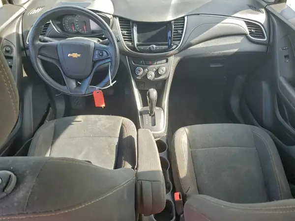 KL7CJKSB1JB524183 2018 CHEVROLET TRAX - Image 8