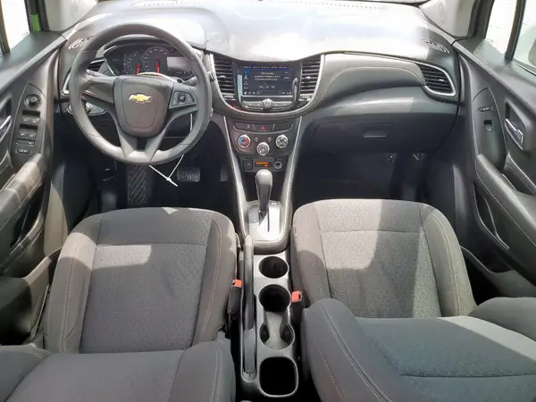 KL7CJKSB1JB558432 2018 CHEVROLET TRAX - Image 8