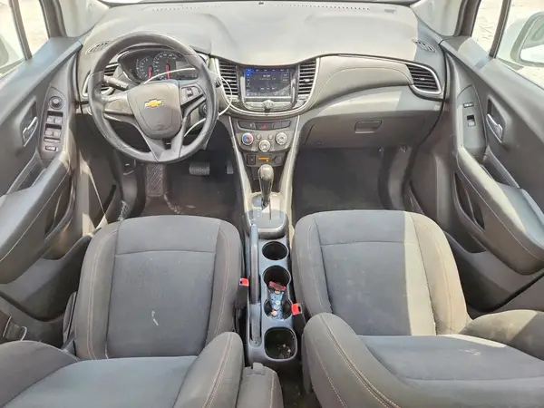 KL7CJKSB1JB721919 2018 CHEVROLET TRAX - Image 8