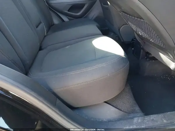 KL7CJKSB1LB021398 2020 CHEVROLET TRAX - Image 8