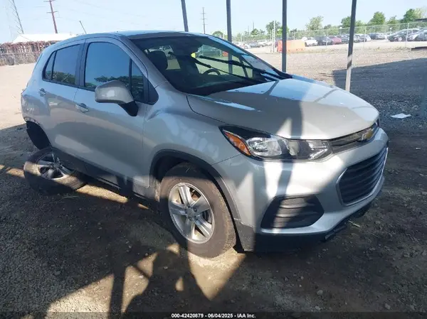 KL7CJKSB1LB024737 2020 CHEVROLET TRAX - Image 1