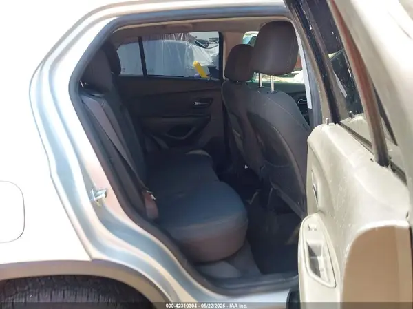 KL7CJKSB1LB039707 2020 CHEVROLET TRAX - Image 8