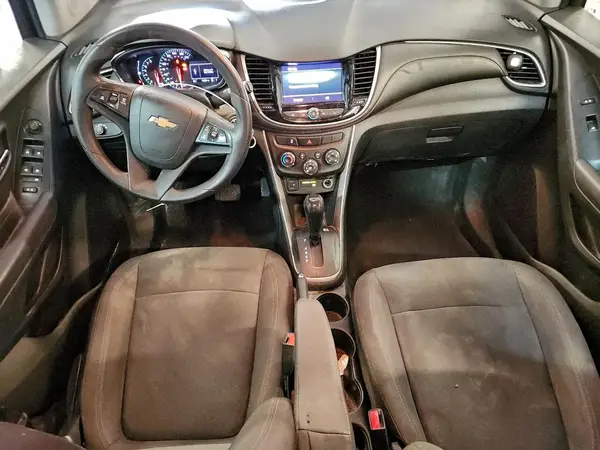 KL7CJKSB1LB044017 2020 CHEVROLET TRAX - Image 8