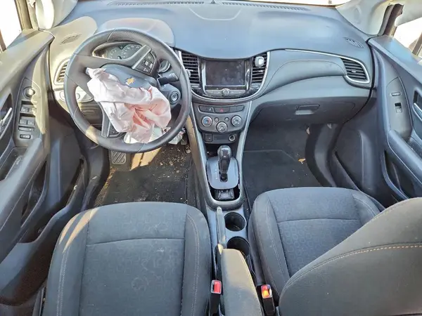 KL7CJKSB1LB051209 2020 CHEVROLET TRAX - Image 8
