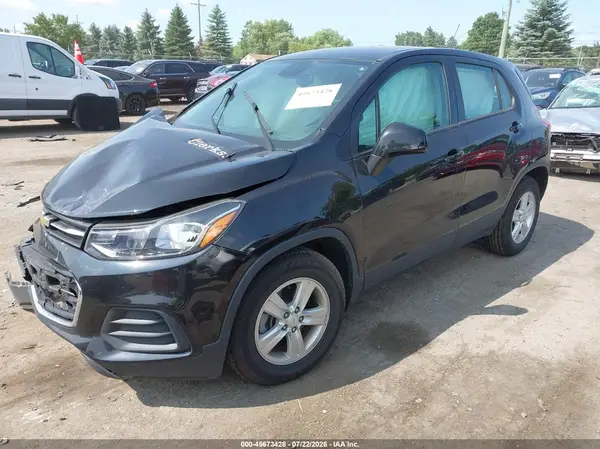 KL7CJKSB1LB077048 2020 CHEVROLET TRAX - Image 2