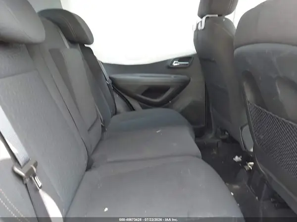 KL7CJKSB1LB077048 2020 CHEVROLET TRAX - Image 8